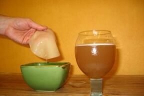 Hongo de té para la salud de las uñas