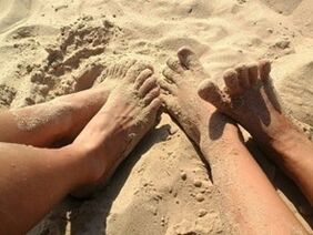La infección de los pies en la playa